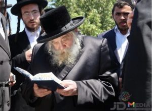לראשונה: האדמו”ר מטשערנאביל יוביל מסע חסידים למולדובה לרגל הילולת הרה”ק רבי יחיאל מקרילוביץ זי”ע